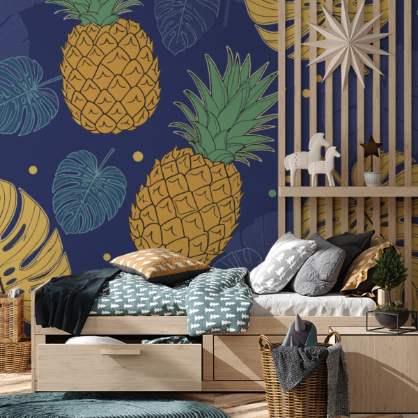 Fototapeten Gelbe Ananas und Blätter auf marineblauem Hintergrund